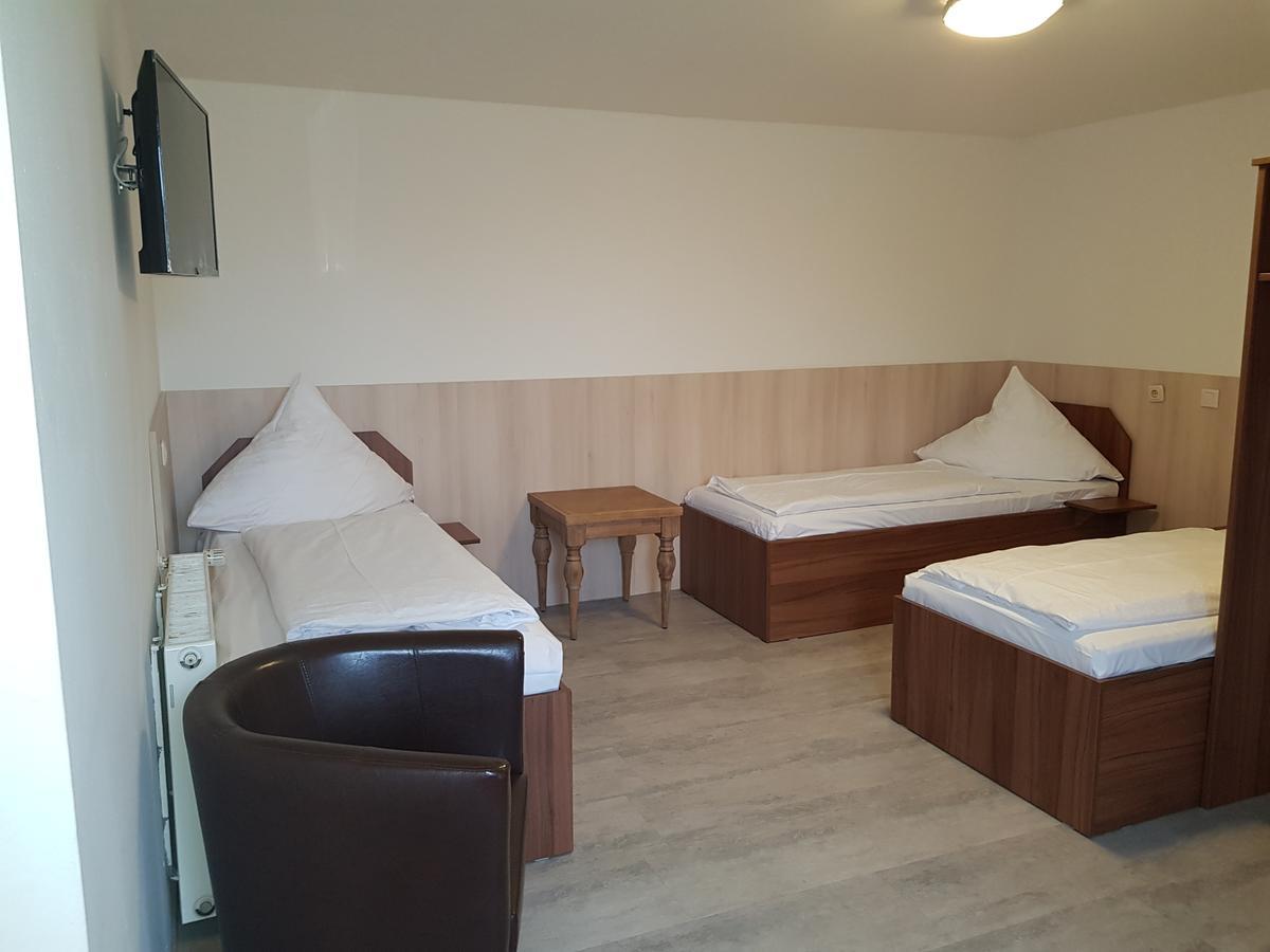 Pension Im Bett Nuremberg ภายนอก รูปภาพ